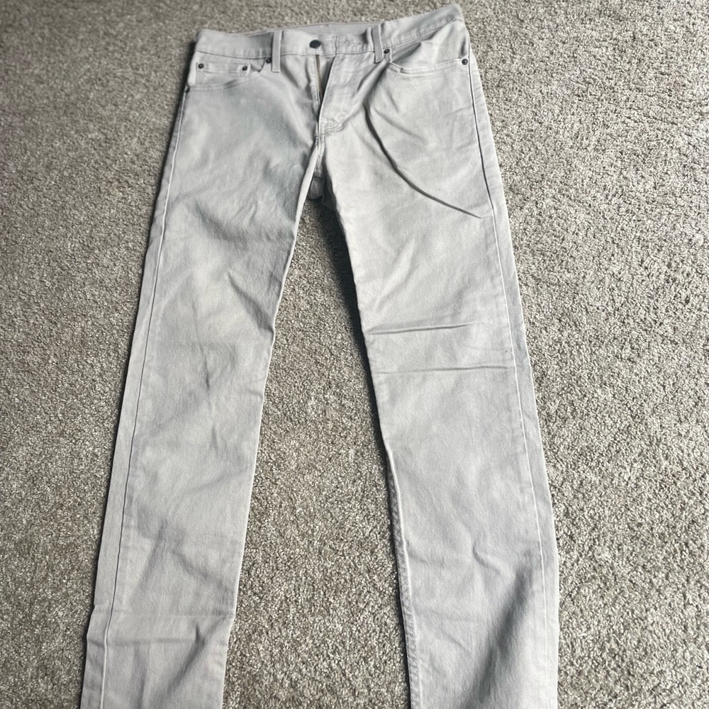 Tan Levi Jeans. Size 32/32
